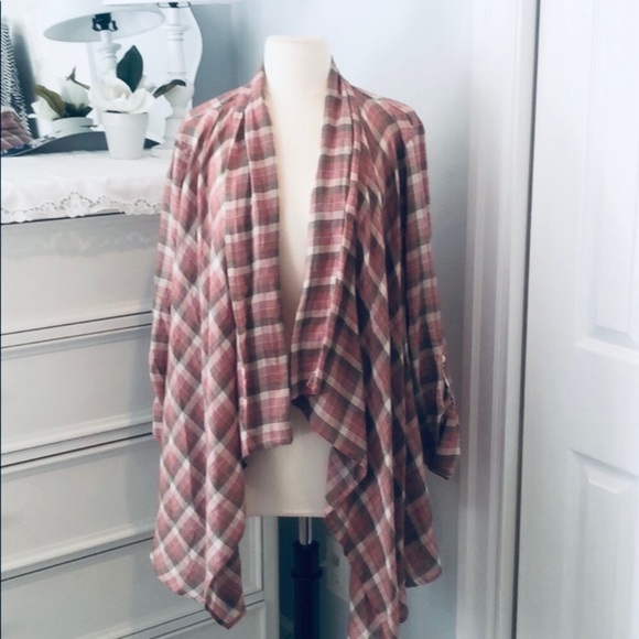 EDDIE BAUER Plaid Open Waterfall Roll-tab Top - Picture 11 of 16